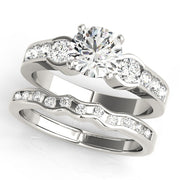 Round Diamond Engagement Ring with Graduated Side Stones in 10K/14K gold and platinum with certified lab-grown or natural diamonds