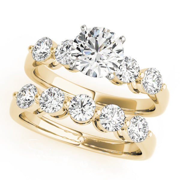 Luxe Prong-Set Round Diamond Engagement Ring in 10K/14K gold and platinum with certified lab-grown or natural diamonds