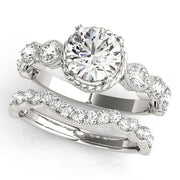 Vintage-Inspired Cluster Sides Round Diamond Engagement Ring in 10K/14K gold and platinum with certified lab-grown or natural diamonds
