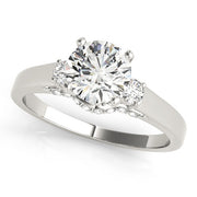 0.50 in 10K/14K gold and platinum with certified lab-grown or natural diamonds