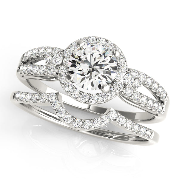 Bespoke Halo Round Diamond Engagement Ring in 10K/14K gold and platinum with certified lab-grown or natural diamonds
