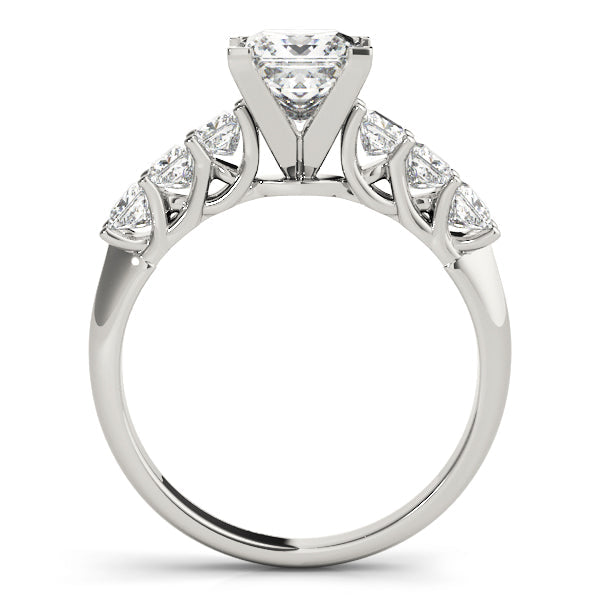 Classic Prong-Set Princess Diamond Engagement Ring in 10K/14K gold and platinum with certified lab-grown or natural diamonds