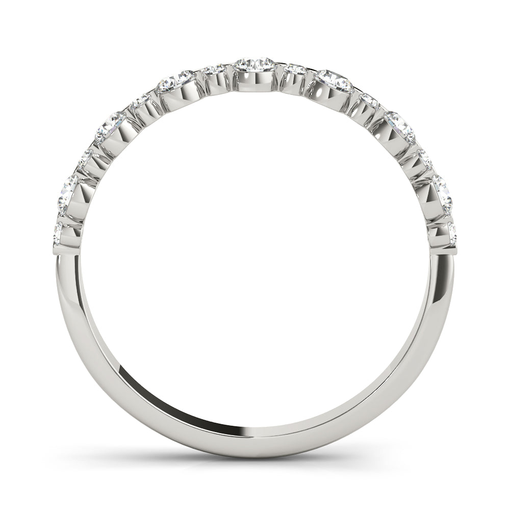 Single Shared Prong , Alternating Size Half Eternity Ring in Gold & Platinum