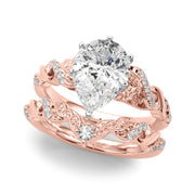 Dazzling Center Oval Diamond Engagement Ring â€” 10K/14K Gold & Platinum