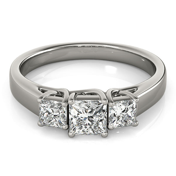 0.50-5.00ct Princess Diamond Trilogy Ring in 10K/14K gold and platinum with certified lab-grown or natural diamonds