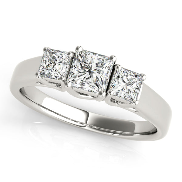 0.50-5.00ct Princess Diamond Trilogy Ring in 10K/14K gold and platinum with certified lab-grown or natural diamonds