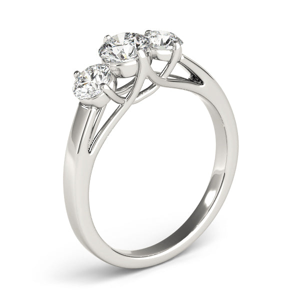 0.50 in 10K/14K gold and platinum with certified lab-grown or natural diamonds