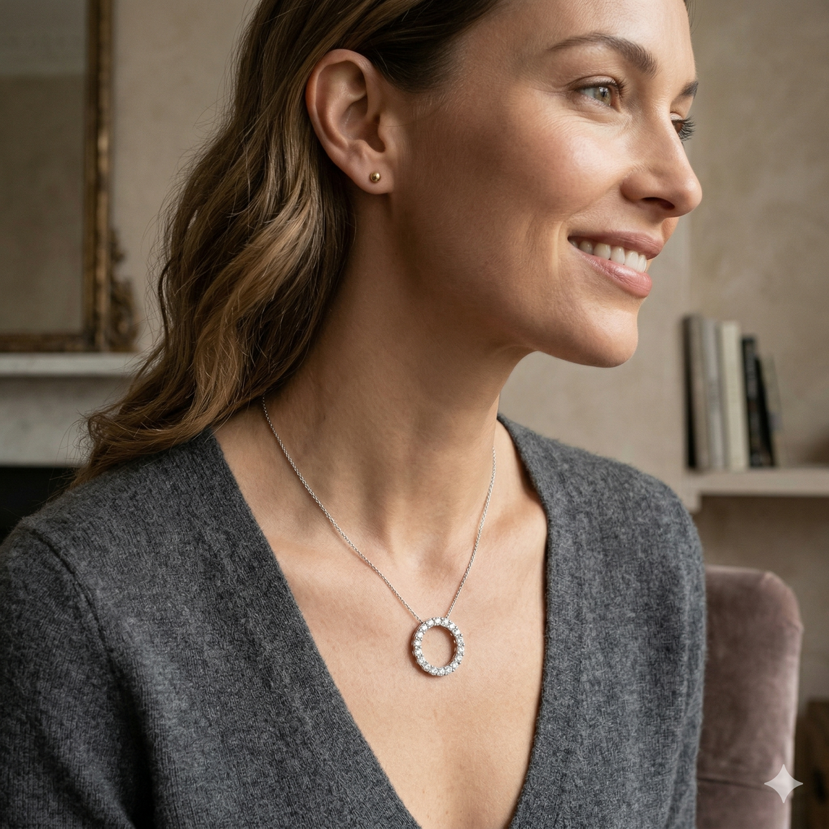 Diamond Circle Pendant in 10K/14K gold and platinum with certified lab-grown or natural diamonds