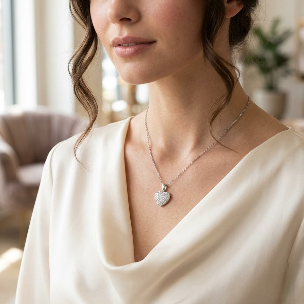Diamond Heart Pendant in 10K/14K gold and platinum with certified lab-grown or natural diamonds