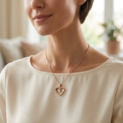 Heart Round Diamond Pendant in 10K/14K gold and platinum with certified lab-grown or natural diamonds