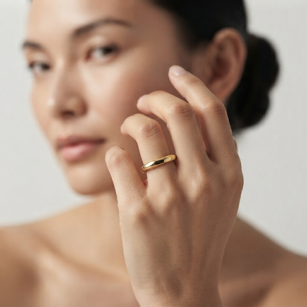 D Shape Plain Wedding Band for Women in 10K/14K gold and platinum with certified lab-grown or natural diamonds